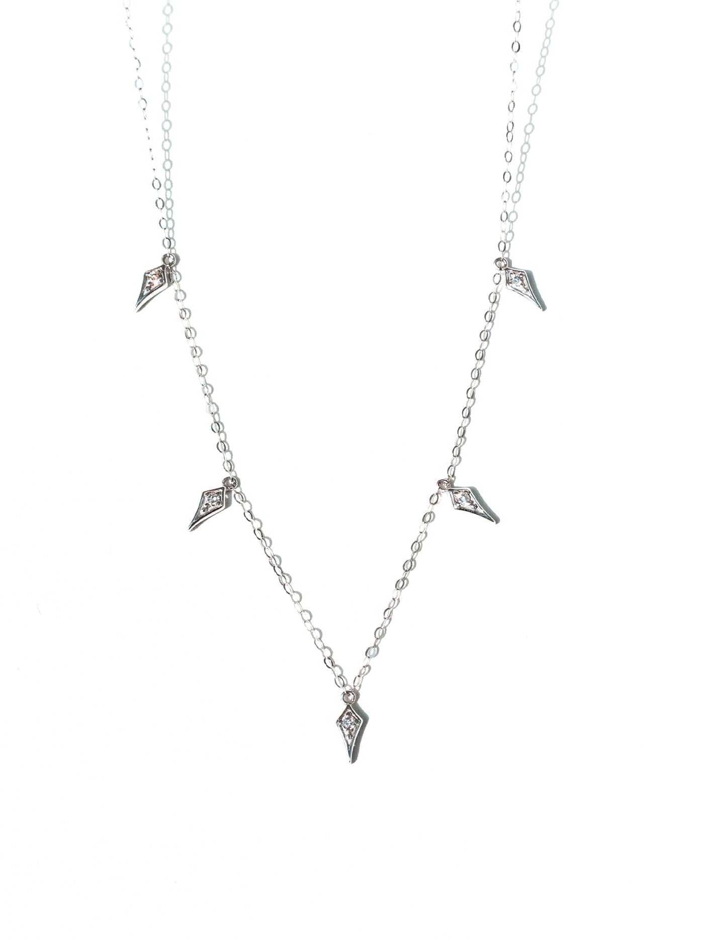 WHITE DIAMOND NECKLACE