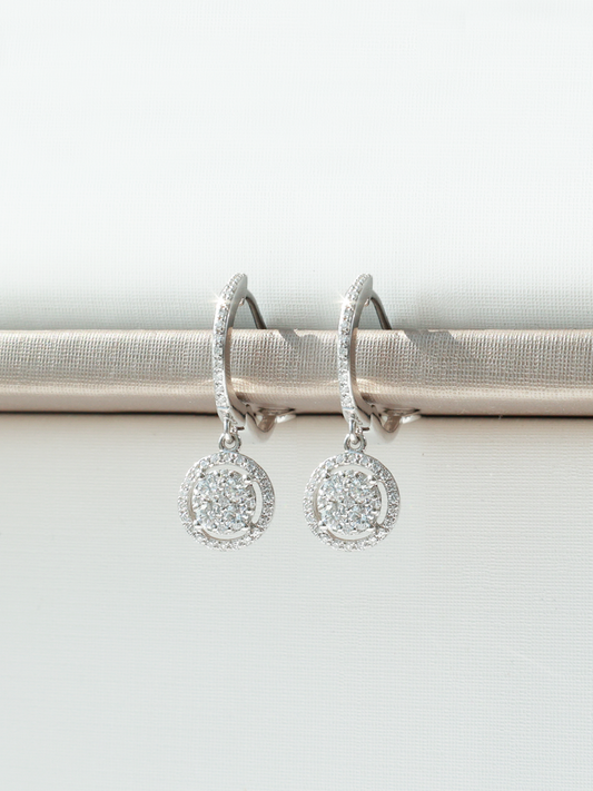 WHITE DIAMOND EARRING