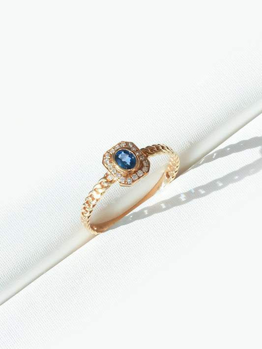 NATURAL SAPPHIRE RING